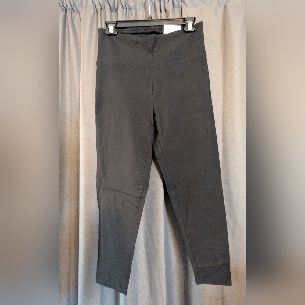 NWT Sonoma Woman's Black Leggings Sz. M